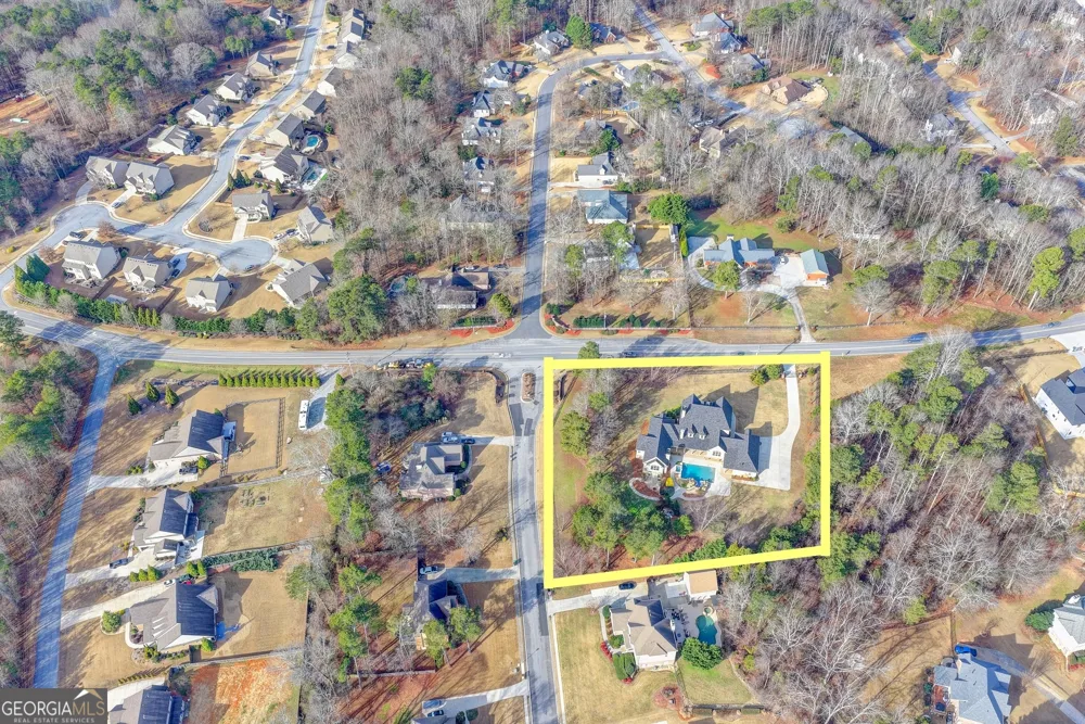 4045 Ridge RD Buford, GA 30519