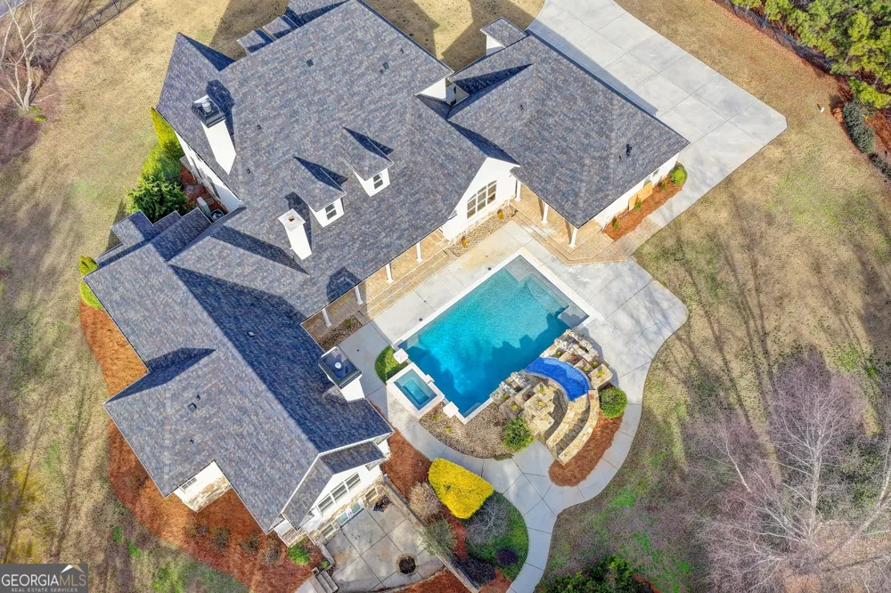 4045 Ridge RD Buford, GA 30519