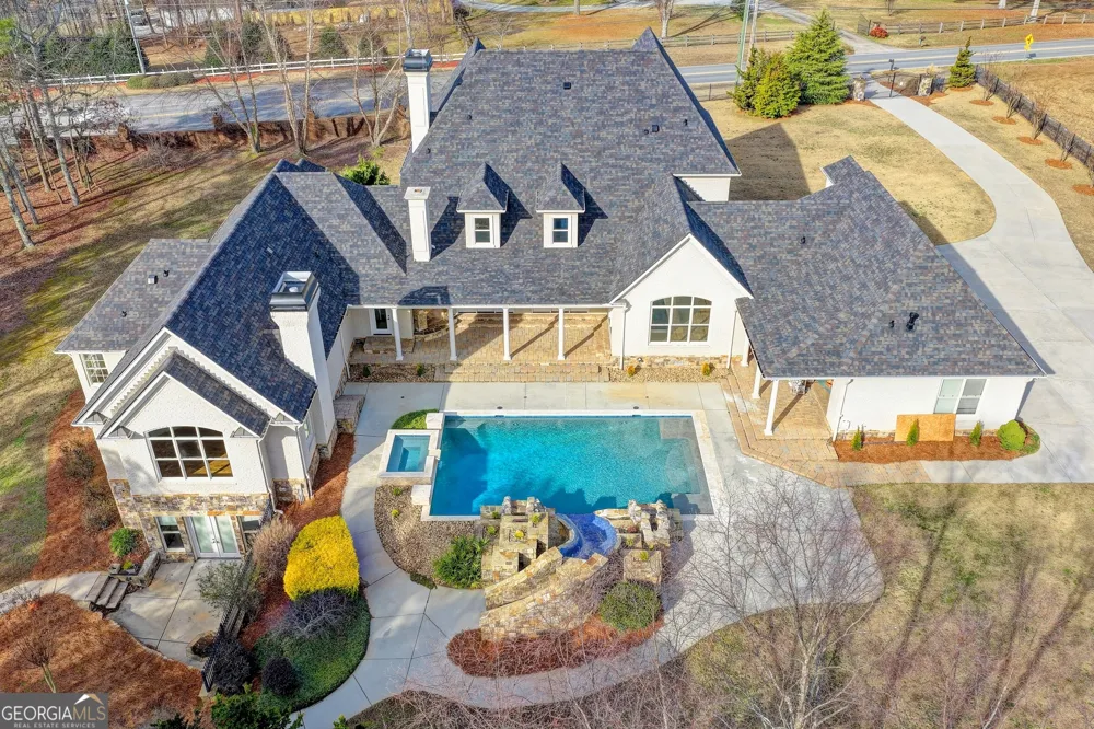 4045 Ridge RD Buford, GA 30519