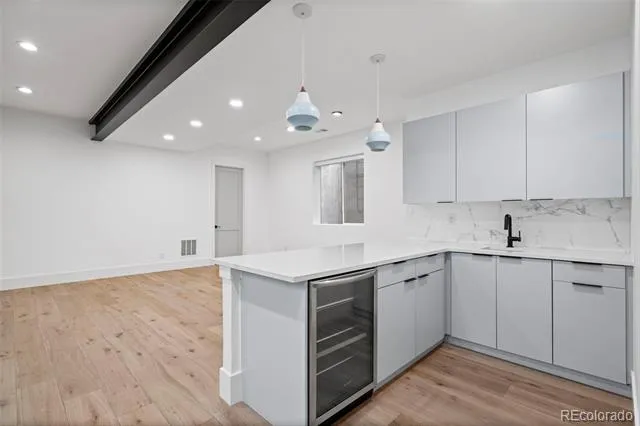 959 S Vine Street Denver, CO 80209