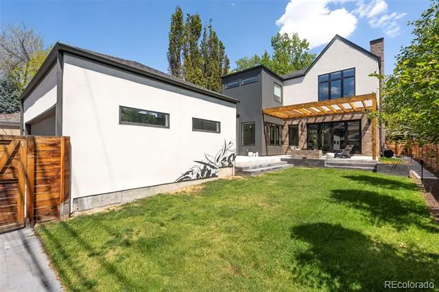 959 S Vine Street Denver, CO 80209