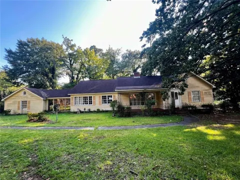 2040 Sandtown Road SW