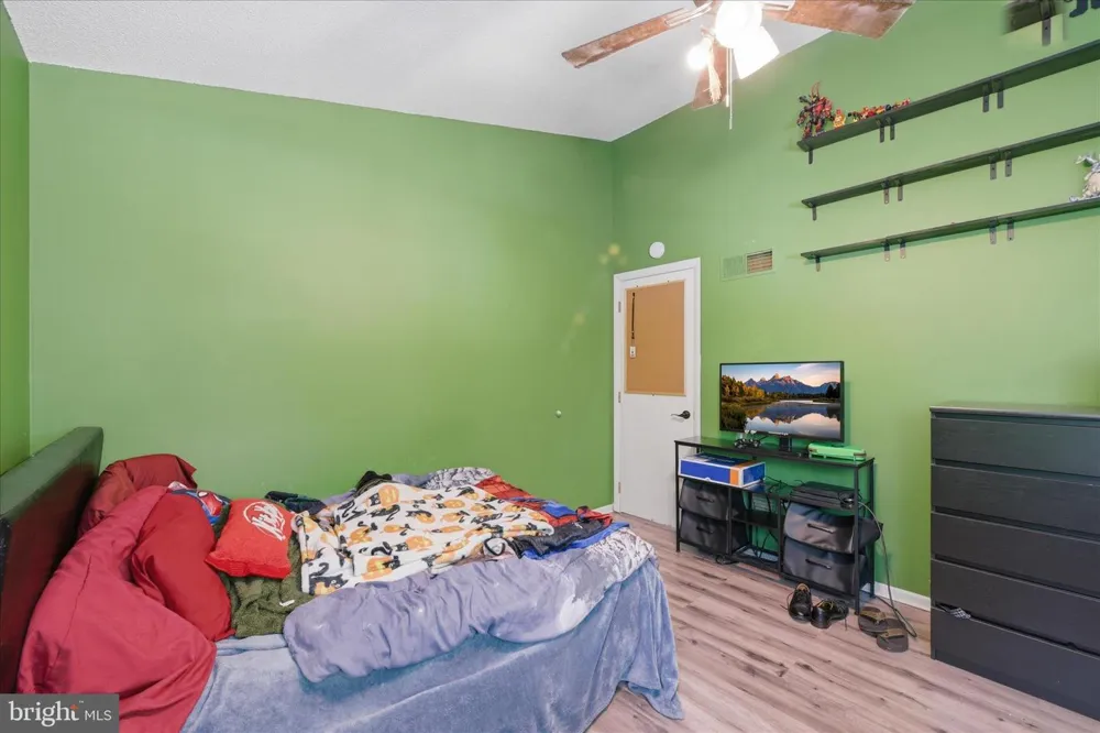 530 TECUMSEH TRL Hedgesville, WV 25427