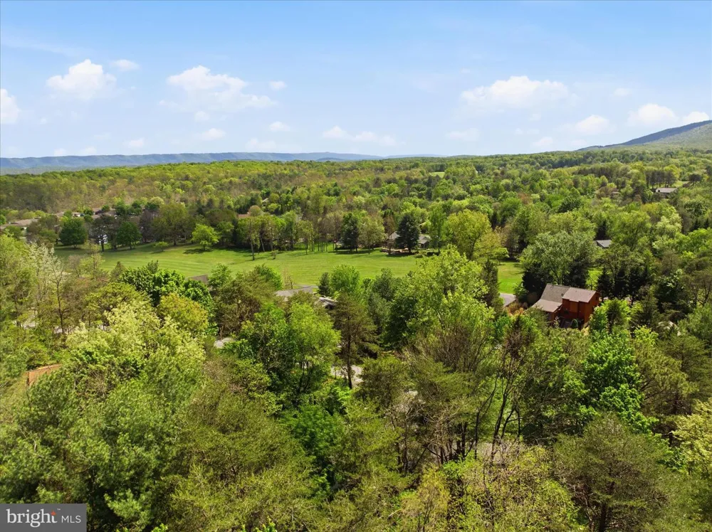 530 TECUMSEH TRL Hedgesville, WV 25427