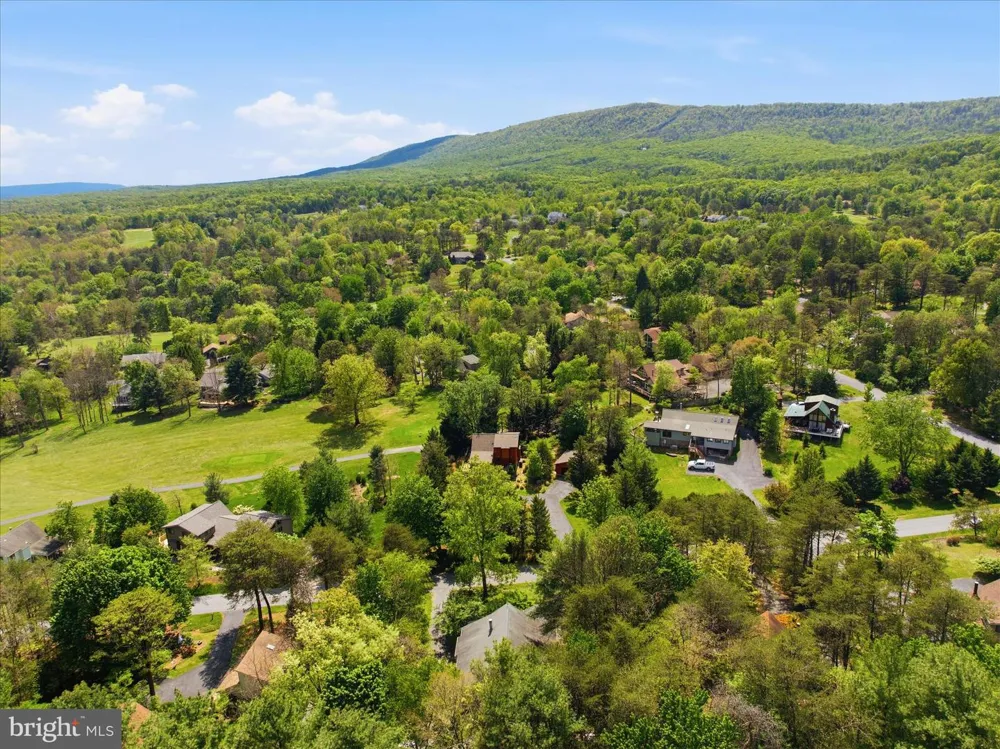 530 TECUMSEH TRL Hedgesville, WV 25427