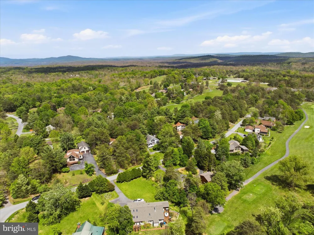 530 TECUMSEH TRL Hedgesville, WV 25427