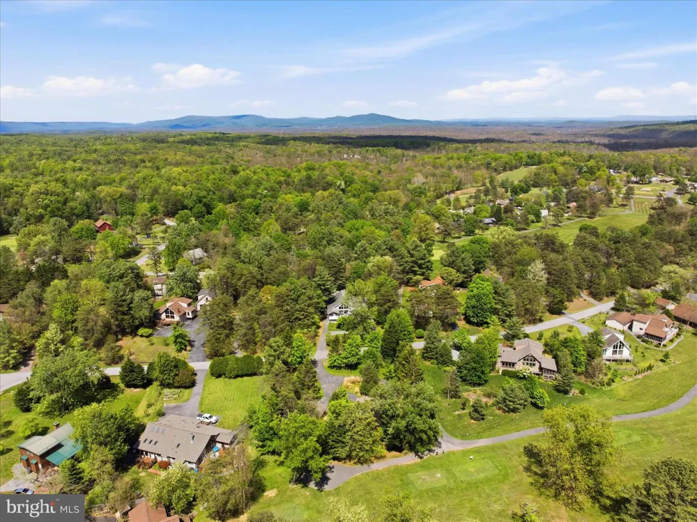 530 TECUMSEH TRL Hedgesville, WV 25427