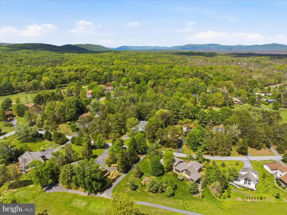 530 TECUMSEH TRL Hedgesville, WV 25427