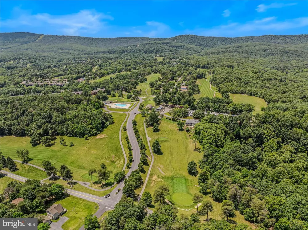 530 TECUMSEH TRL Hedgesville, WV 25427