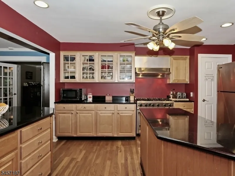 703 MARSHALL PLACE Plainfield City, NJ 07062