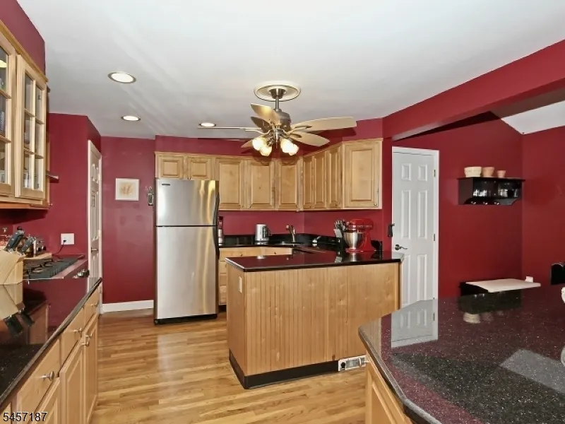 703 MARSHALL PLACE Plainfield City, NJ 07062