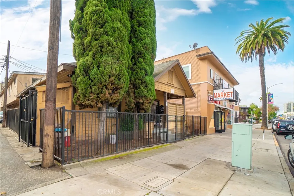 406 E 7th Long Beach, CA 90813