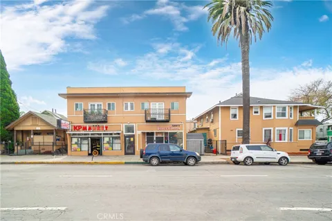 406 E 7th