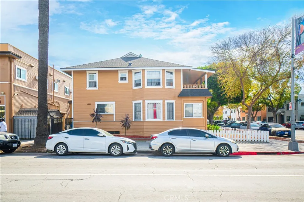406 E 7th Long Beach, CA 90813