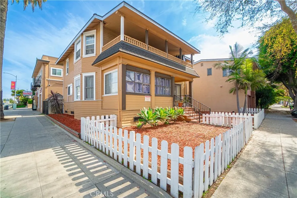 406 E 7th Long Beach, CA 90813