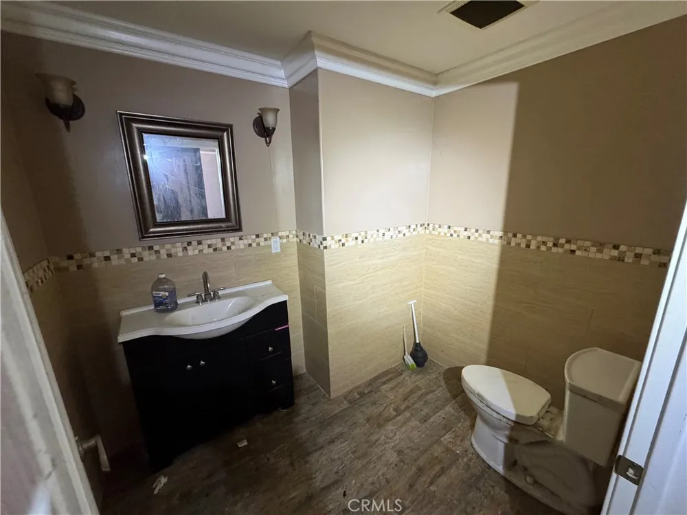 200 Brookhurst Anaheim, CA 92801