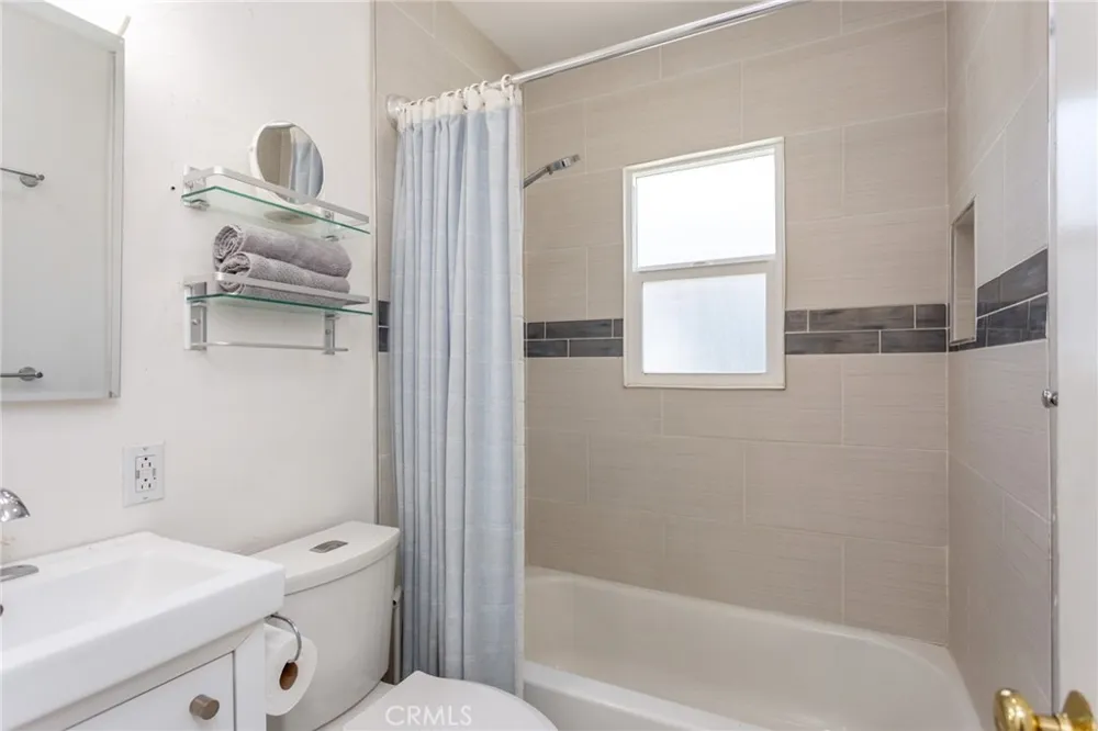 4868 W 133rd Hawthorne, CA 90250