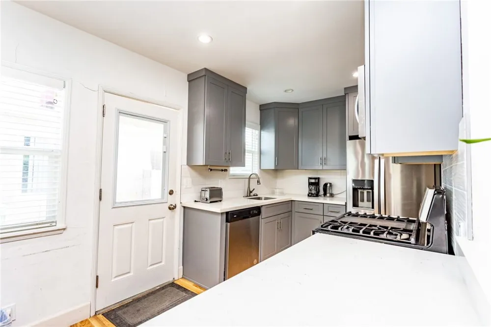 4868 W 133rd Hawthorne, CA 90250