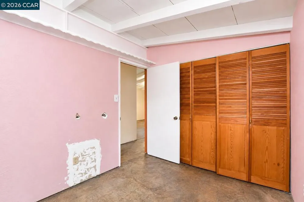 3214 Pine St. Martinez, CA 94553