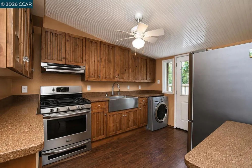 3214 Pine St. Martinez, CA 94553