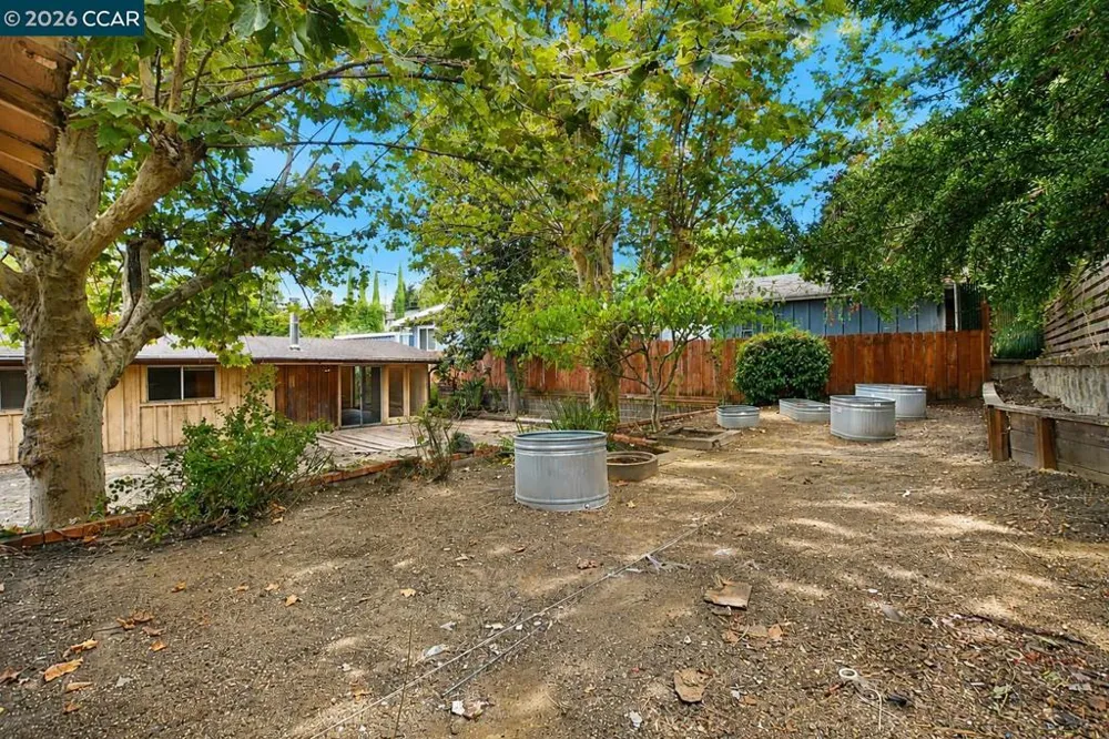 3214 Pine St. Martinez, CA 94553