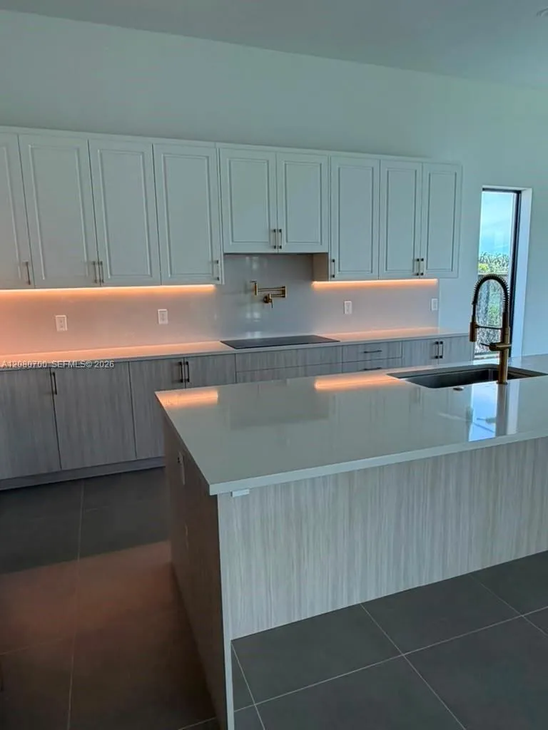 8540 NW 160th Terrace Miami Lakes, FL 33016