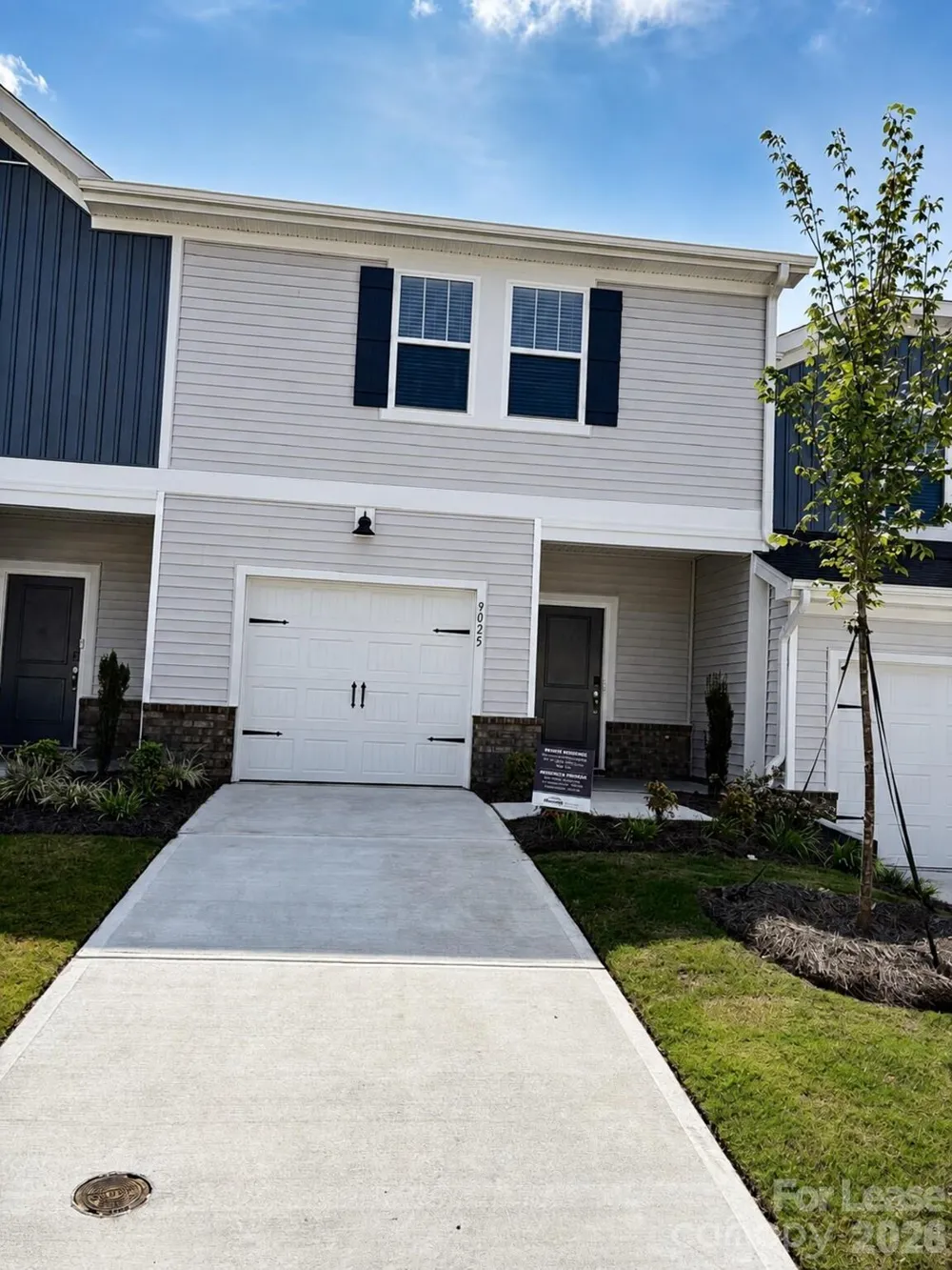 9025 Foggy Brook Loop Charlotte, NC 28216