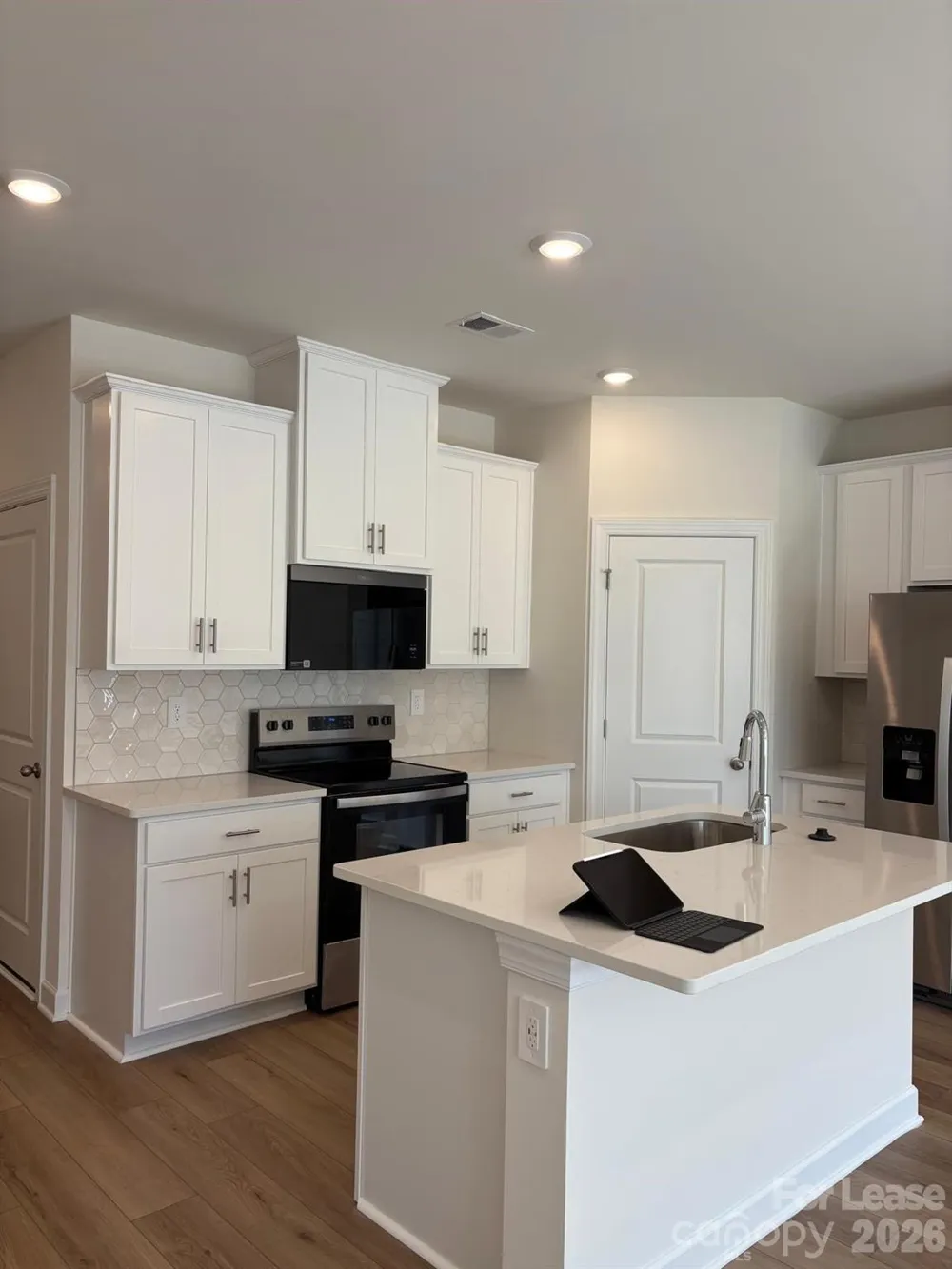 9025 Foggy Brook Loop Charlotte, NC 28216