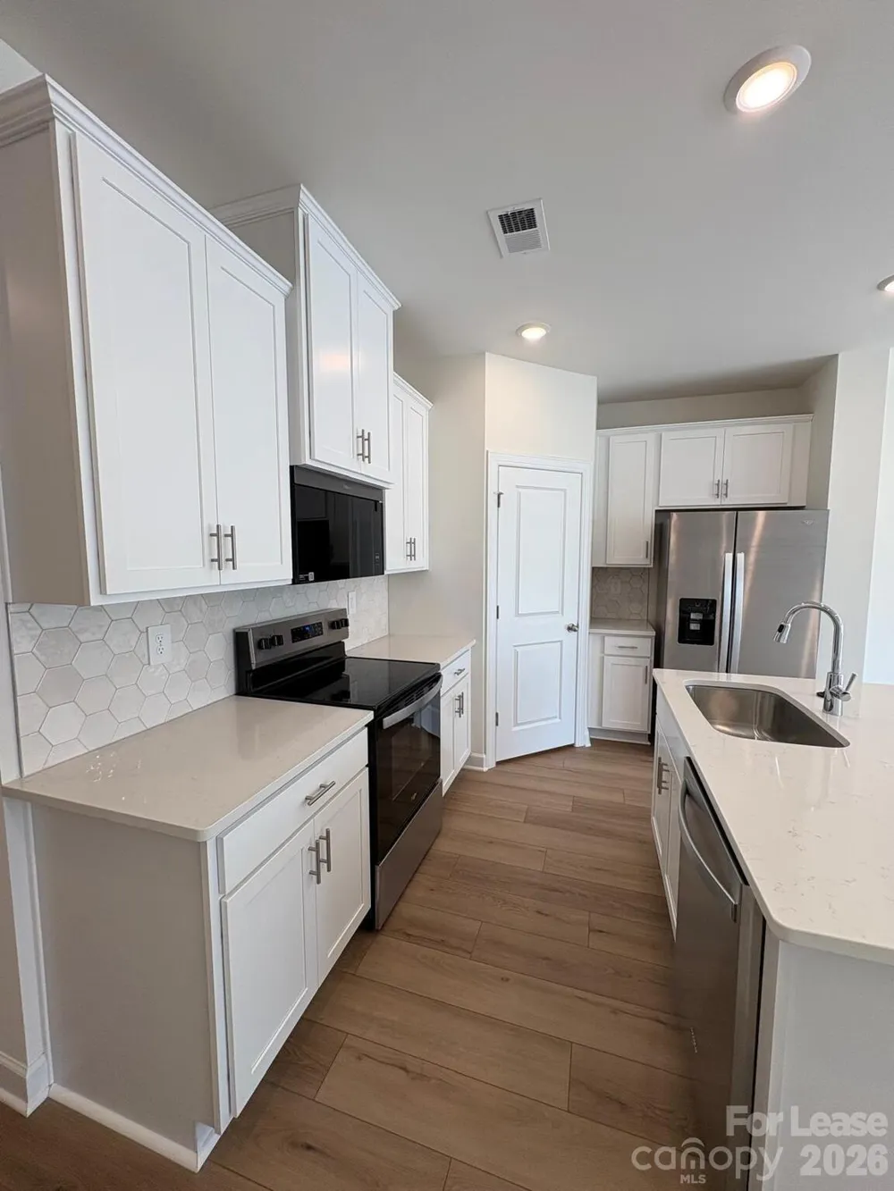 9025 Foggy Brook Loop Charlotte, NC 28216