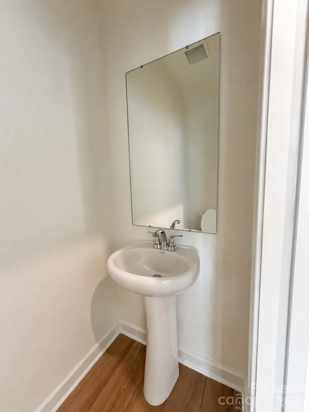 9025 Foggy Brook Loop Charlotte, NC 28216