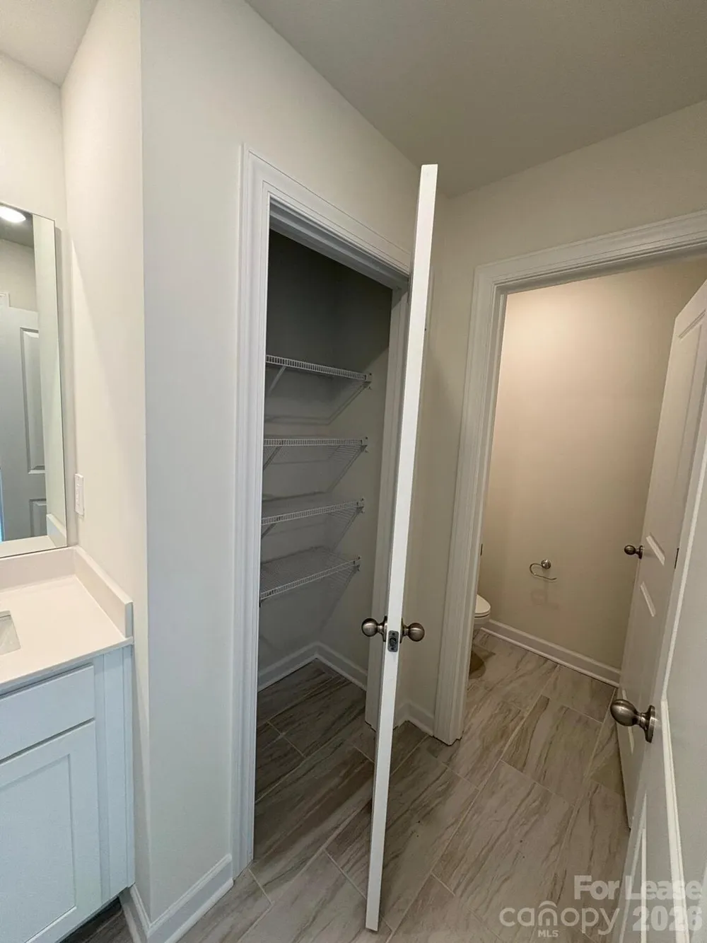 9025 Foggy Brook Loop Charlotte, NC 28216