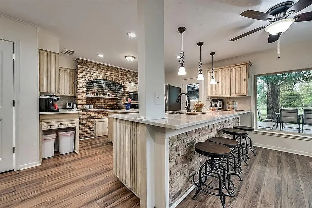 740 Fm 27 W Streetman, TX 75859