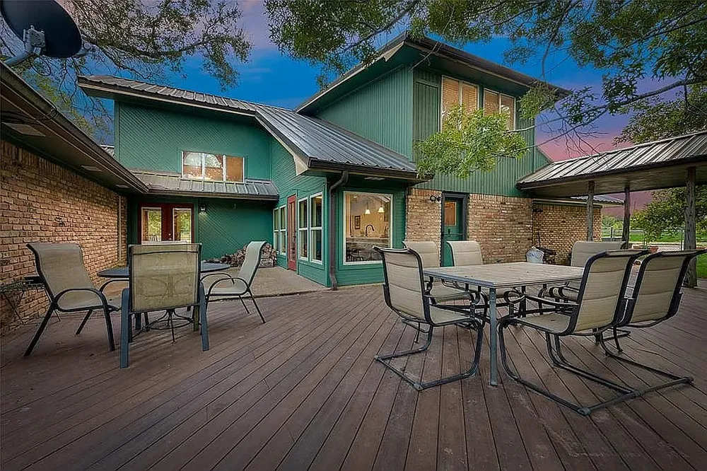 740 Fm 27 W Streetman, TX 75859