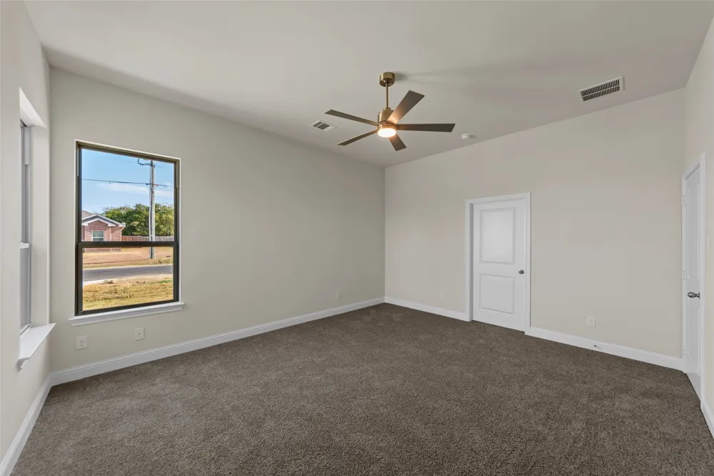 2201 UHL ROAD Glenn Heights, TX 75154