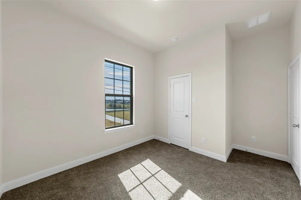 2201 UHL ROAD Glenn Heights, TX 75154