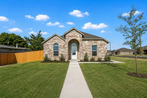 2201 UHL ROAD