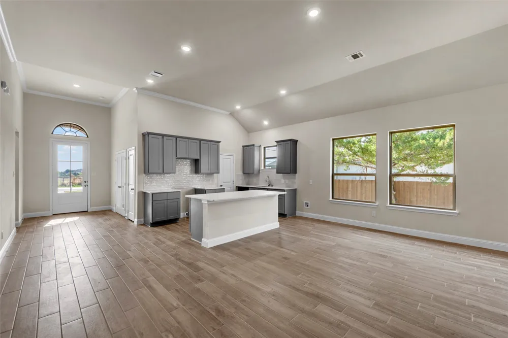 2201 UHL ROAD Glenn Heights, TX 75154