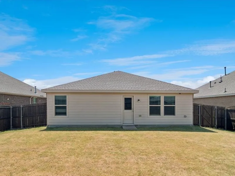 1614 Fields View Drive Anna, TX 75409