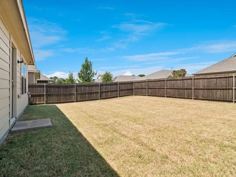 1614 Fields View Drive Anna, TX 75409
