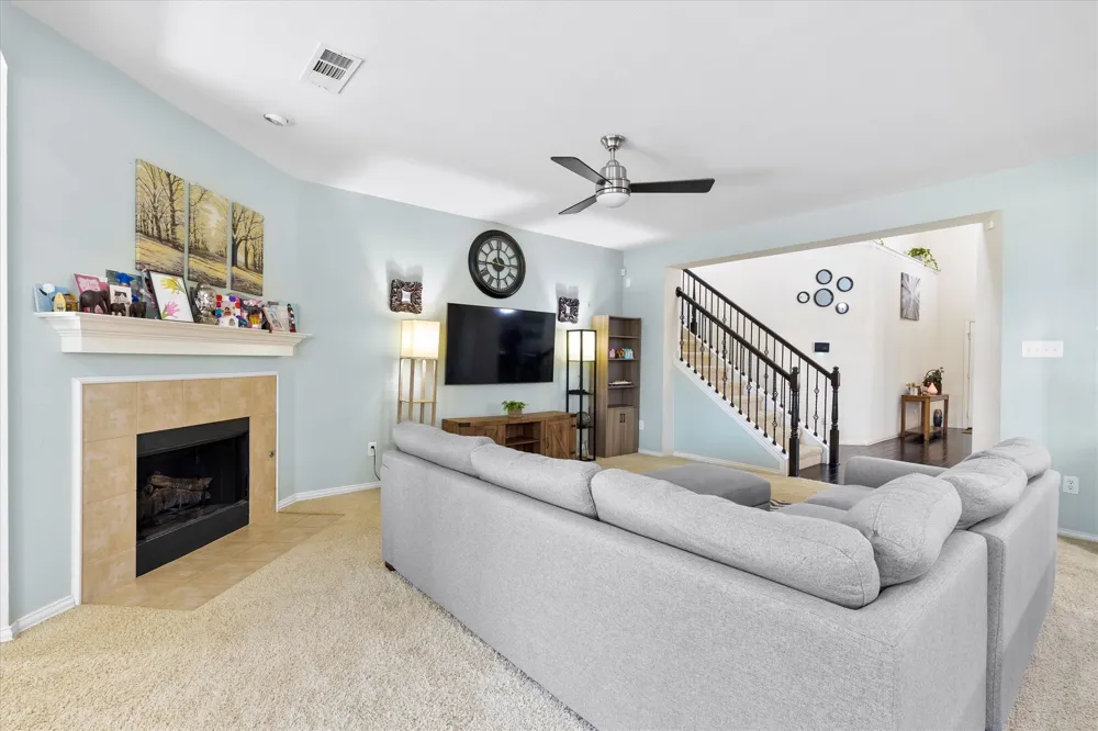7230 Lake Hill Trail Sachse, TX 75048