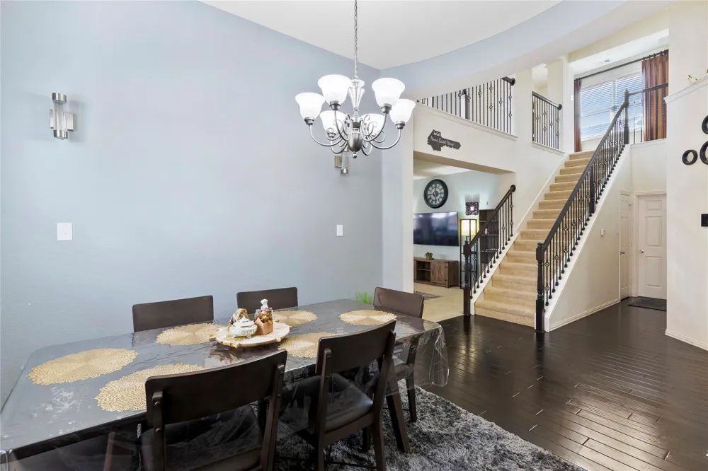 7230 Lake Hill Trail Sachse, TX 75048