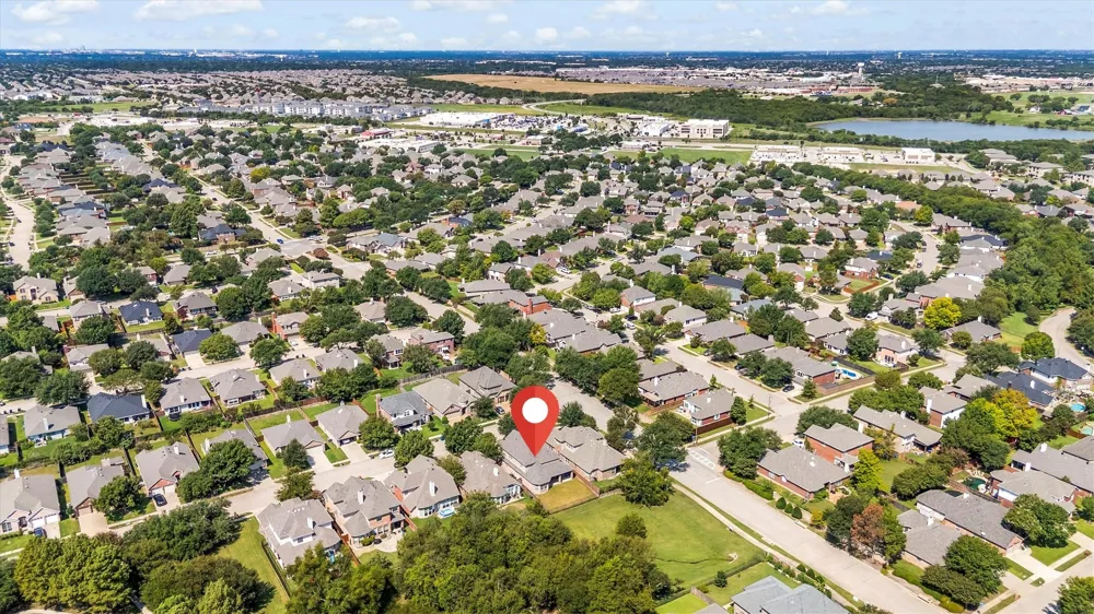7230 Lake Hill Trail Sachse, TX 75048