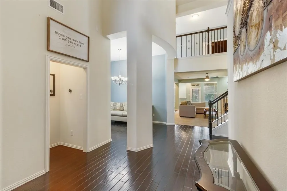 7230 Lake Hill Trail Sachse, TX 75048