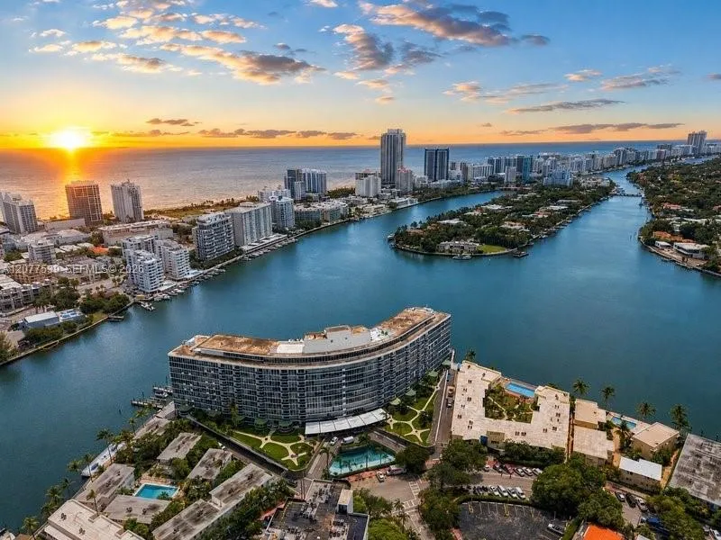 910 Bay Dr #15 Miami Beach, FL 33141