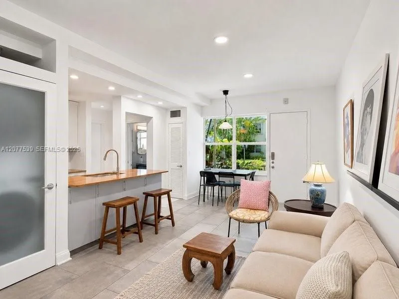 910 Bay Dr #15 Miami Beach, FL 33141