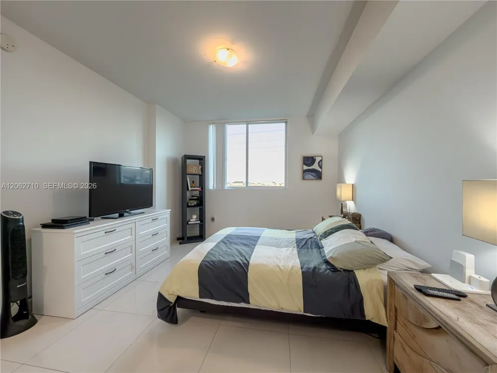 7825 NW 107th Ave #301 Doral, FL 33178