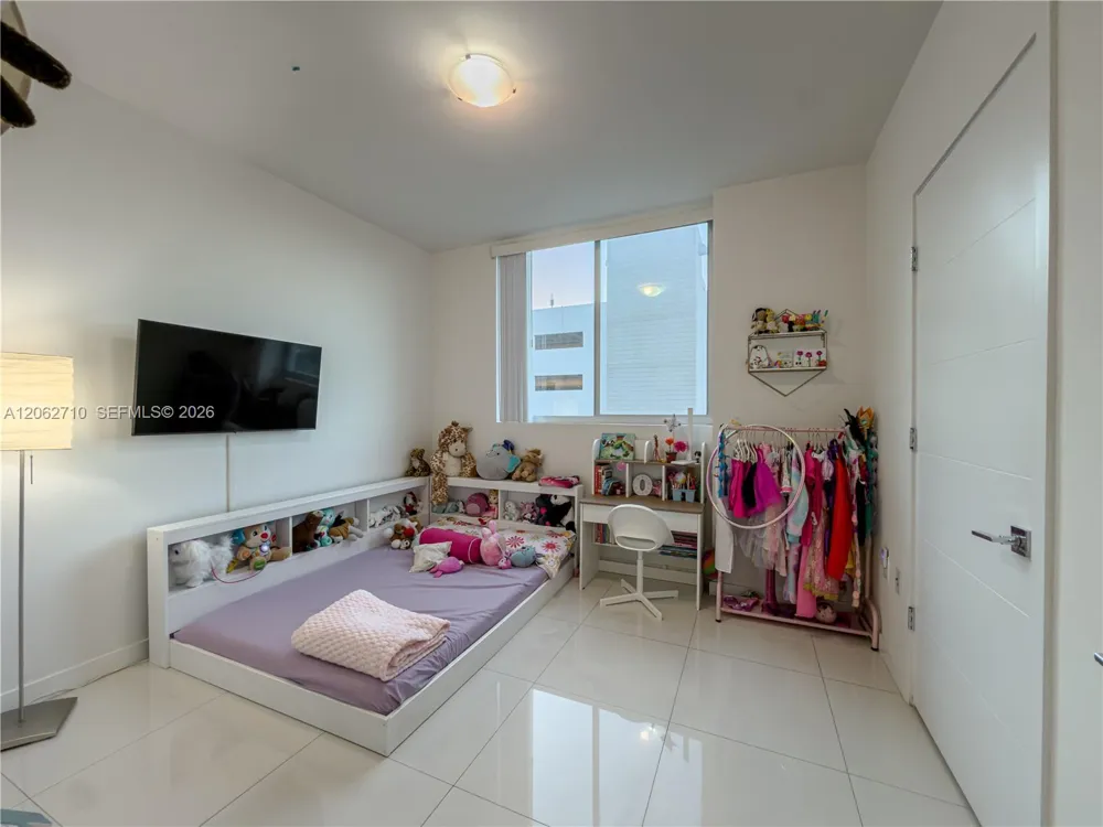 7825 NW 107th Ave #301 Doral, FL 33178