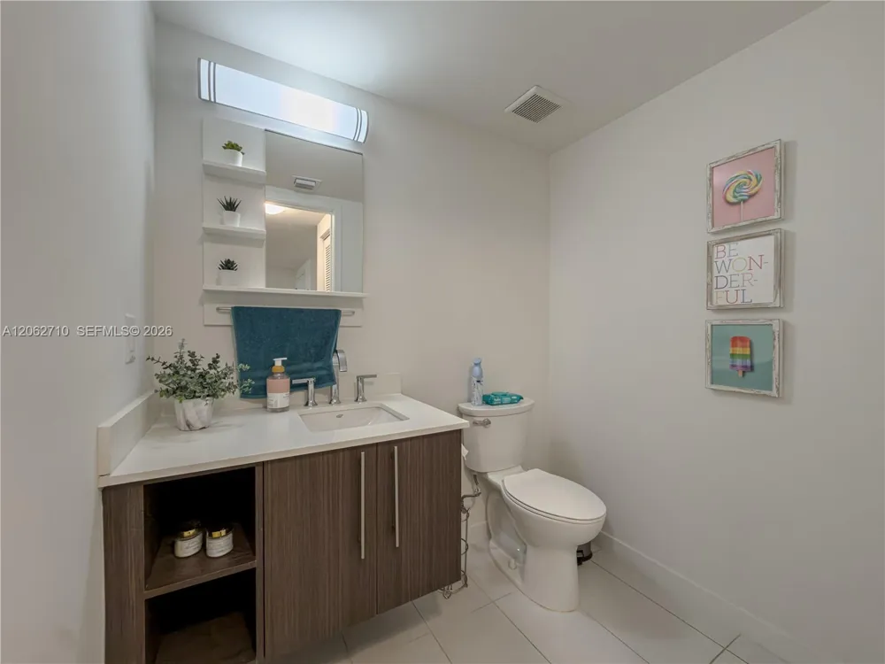 7825 NW 107th Ave #301 Doral, FL 33178