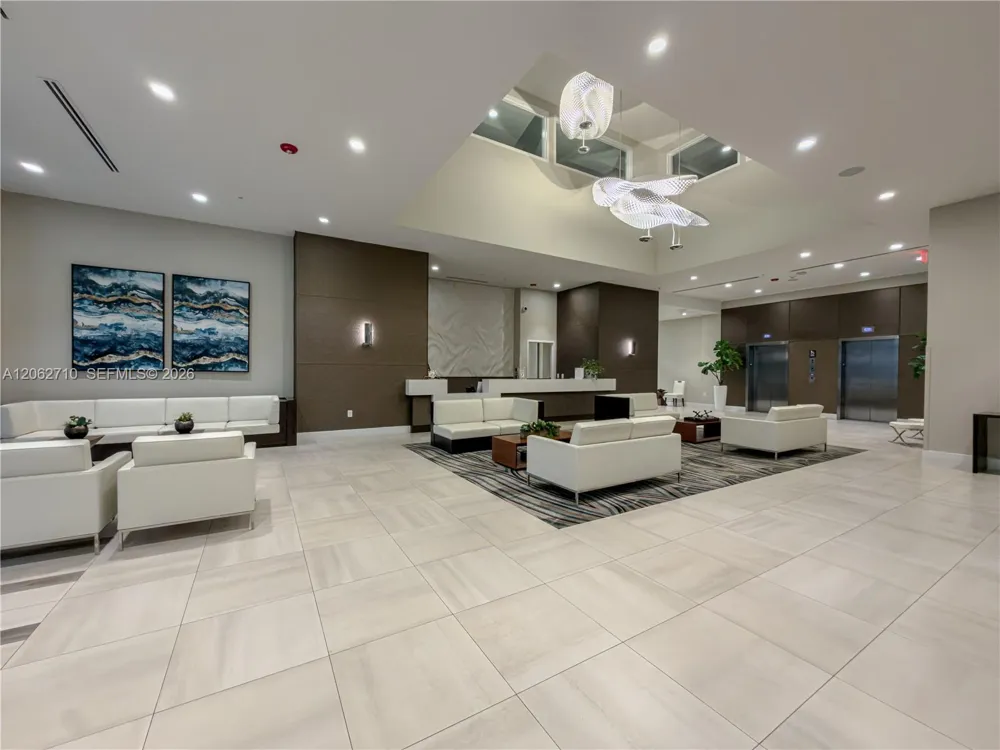 7825 NW 107th Ave #301 Doral, FL 33178
