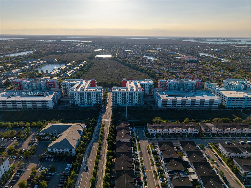7825 NW 107th Ave #301 Doral, FL 33178